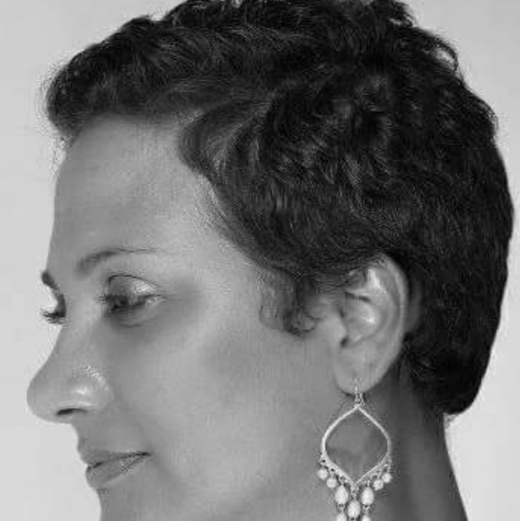 Meet your Posher, Tracey - Picture 2 of 2